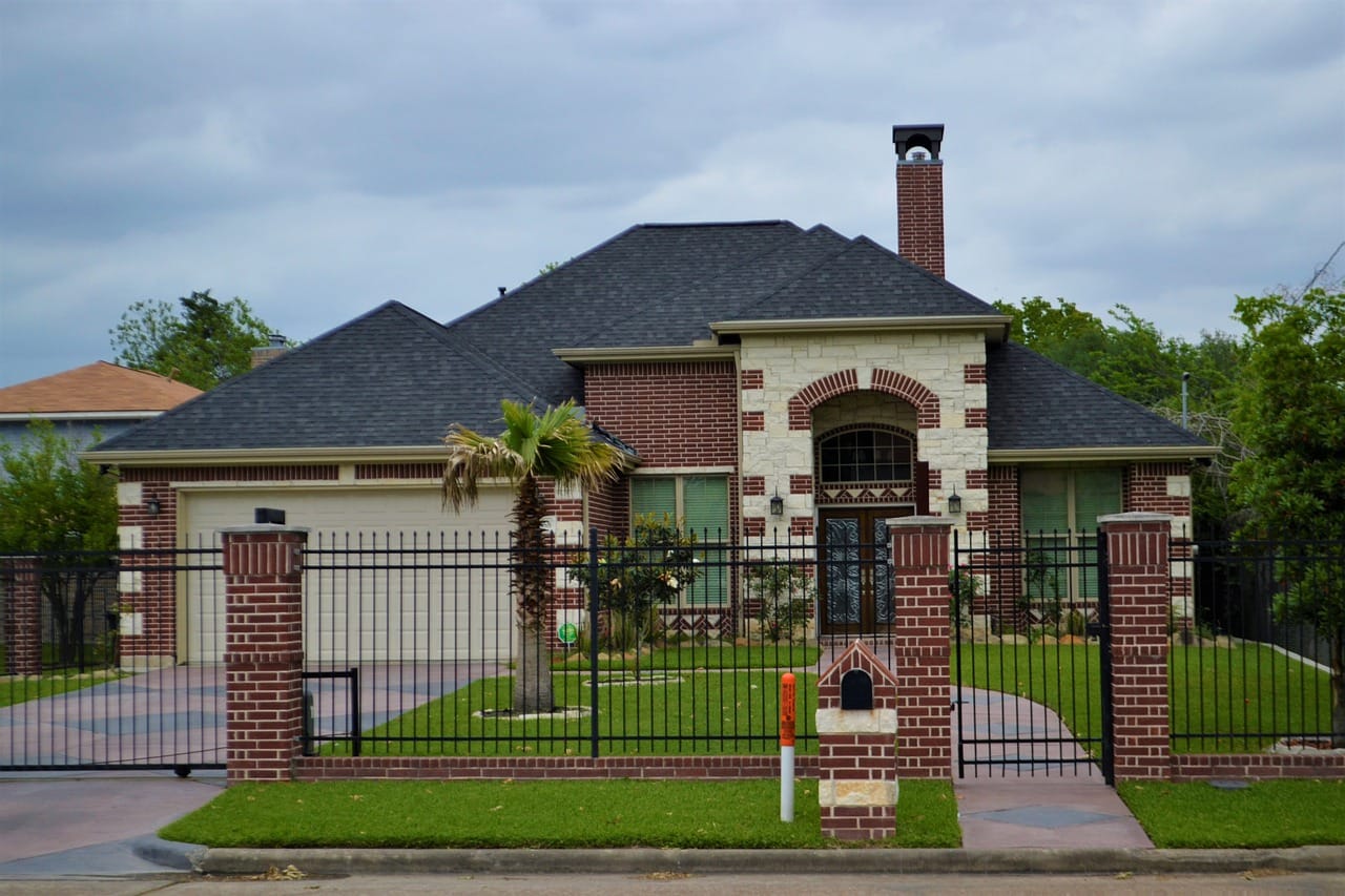 Tips For Selling House As-Is Fast!