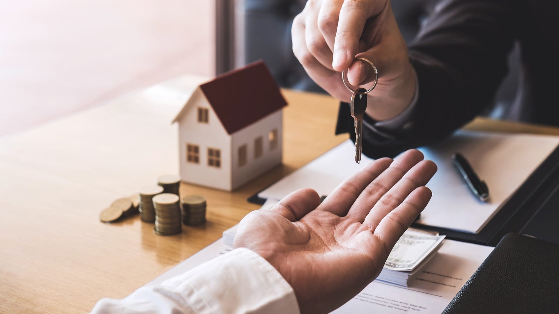 Subleasing: Pros And Cons For Landlords